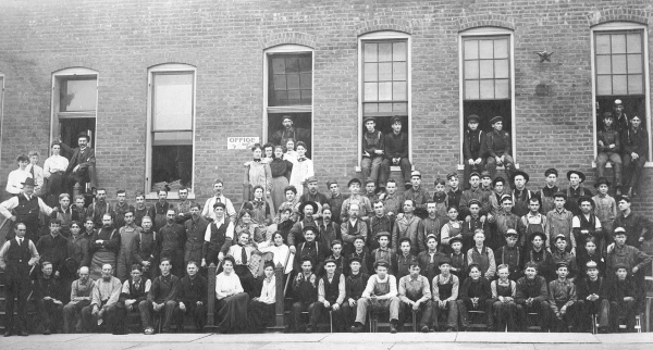 Workers at the New Delphos Manufacturing Company